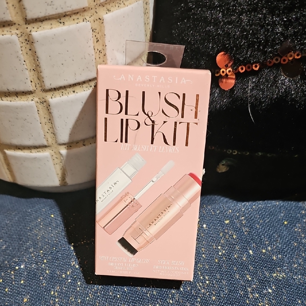 Anastasia Pink Blush Makeup
